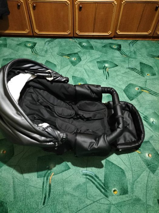 Продам коляску 2в1