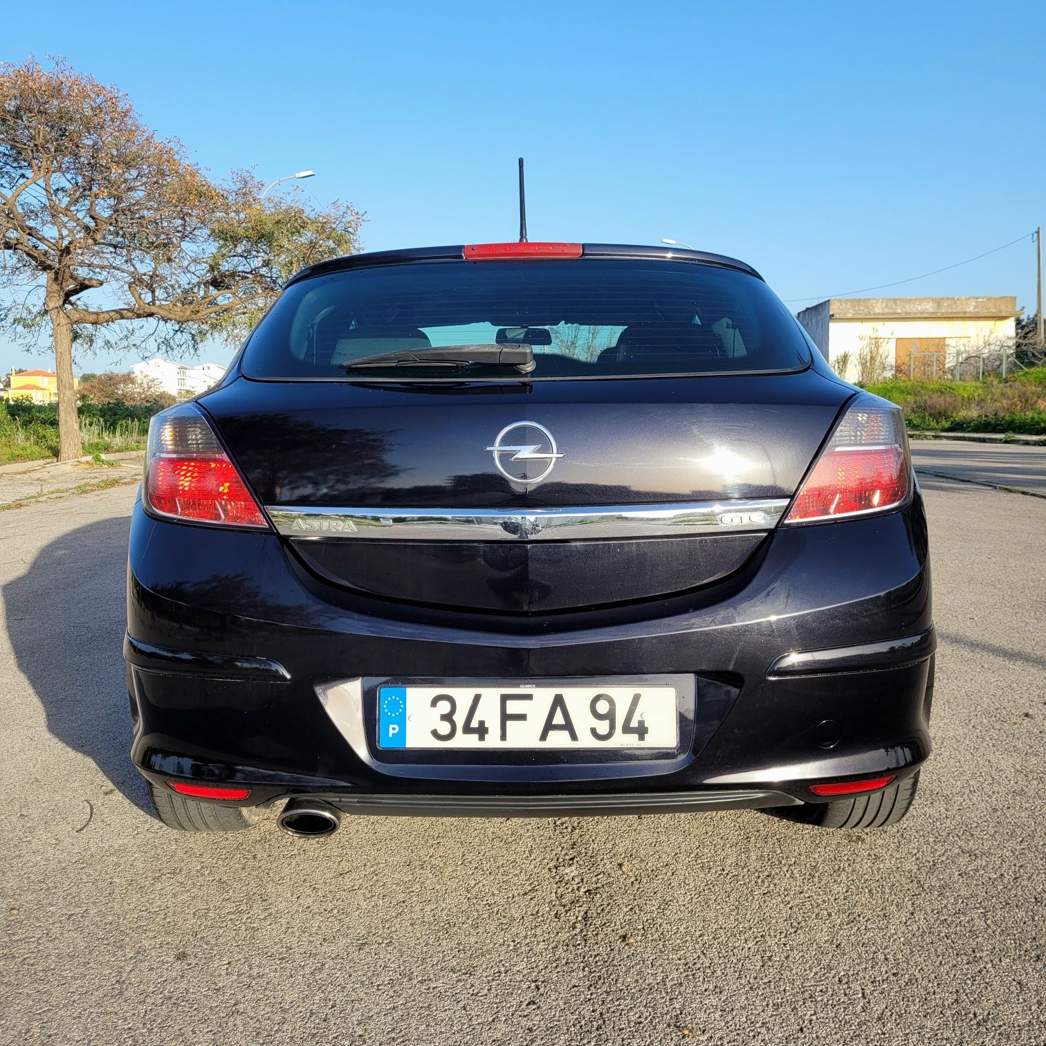 Opel Astra GTC 1.7