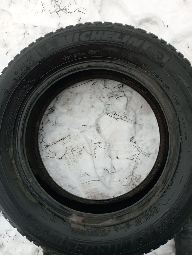 Michelin  покришки R15.