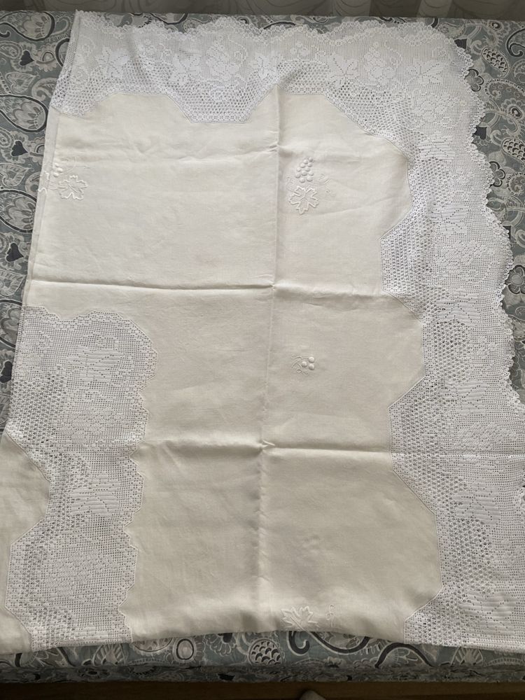Toalha mesa linho (Bordado à mão)