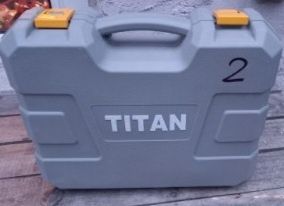 Młot udarowy SDS Plus sieciowe Titan 150