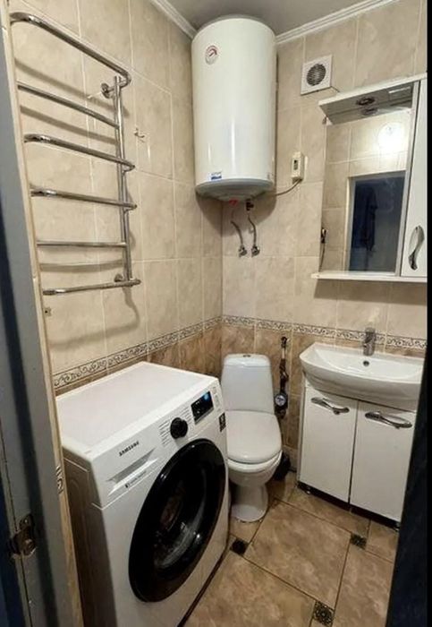 Бориспіль, вул.Нижній Вал,3, 1-кімнатна з ремонтом