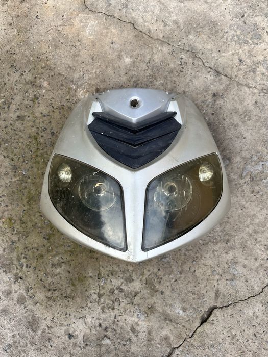 Продам фара пластик на скутер