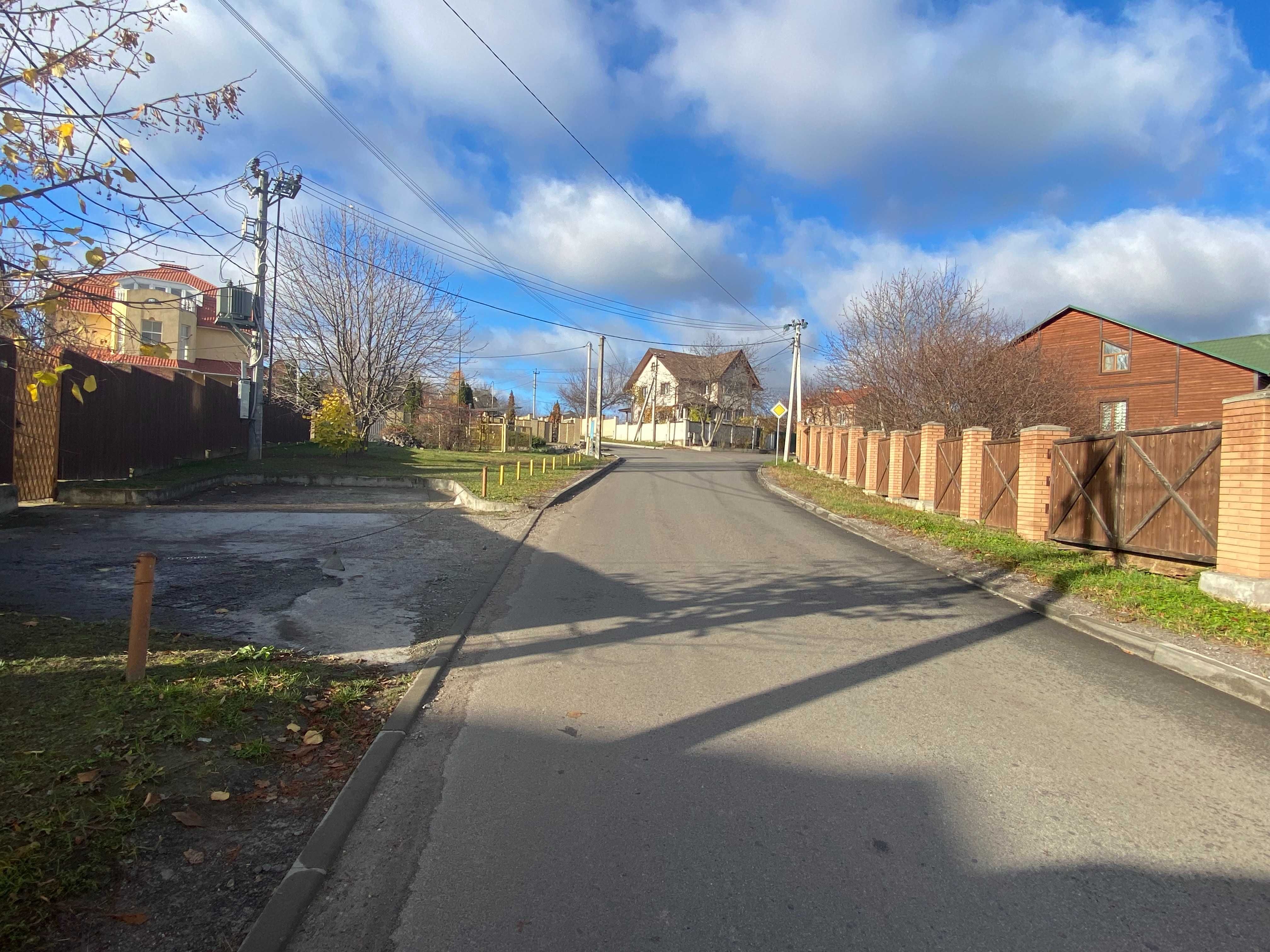 Лісники вул Виноградна 12 соток