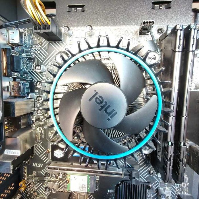 Computador Desktop - POWERED BY MSI