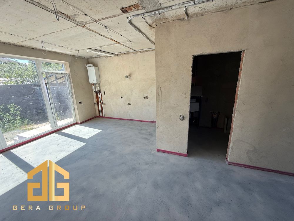 Під чистовий ремонт Дуплекс 120 кв.м, 3 сотки, газ , світло 10 кв.т,