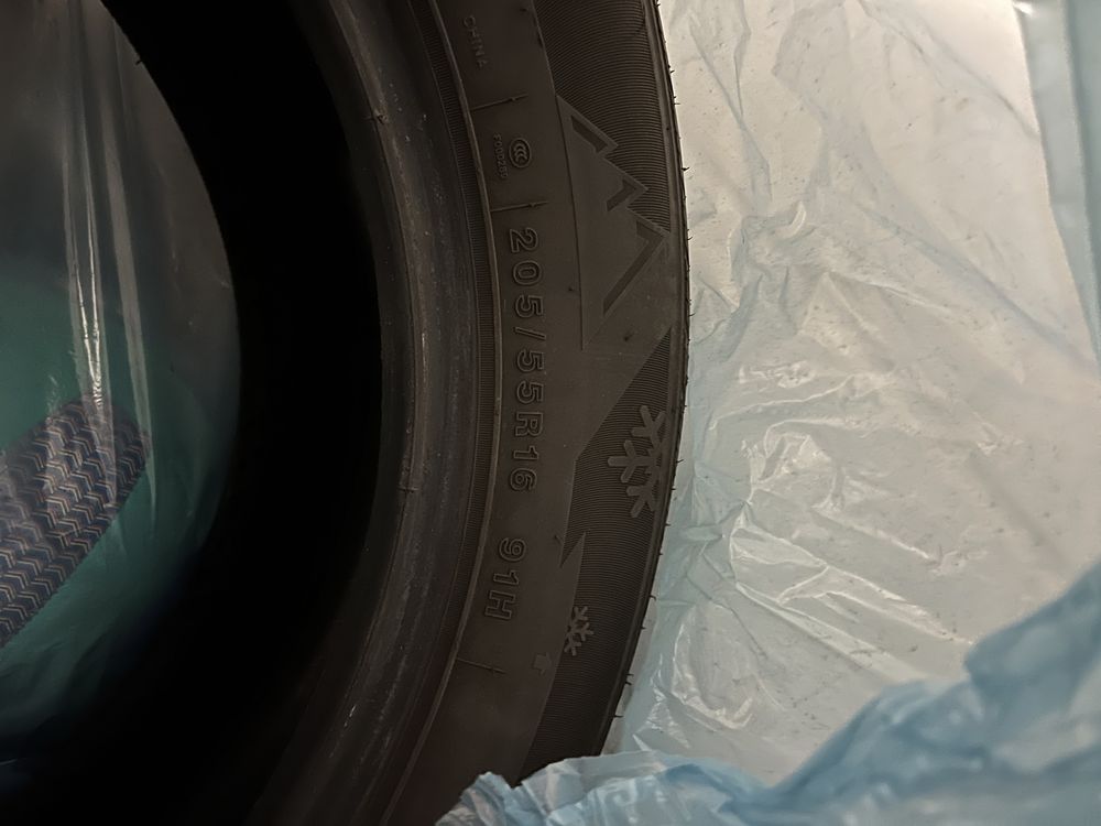 Opony set 4x Imperial Snowdragon UHP 205/55R16 91 H
