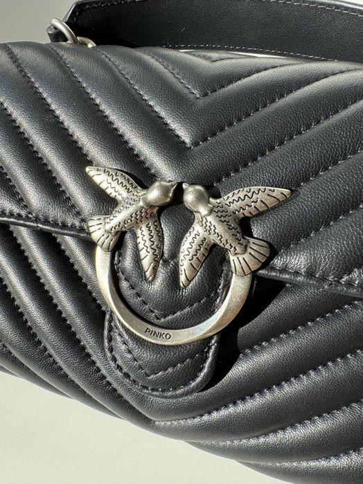 Ponadczasowa, piękna Torebka Pinko
