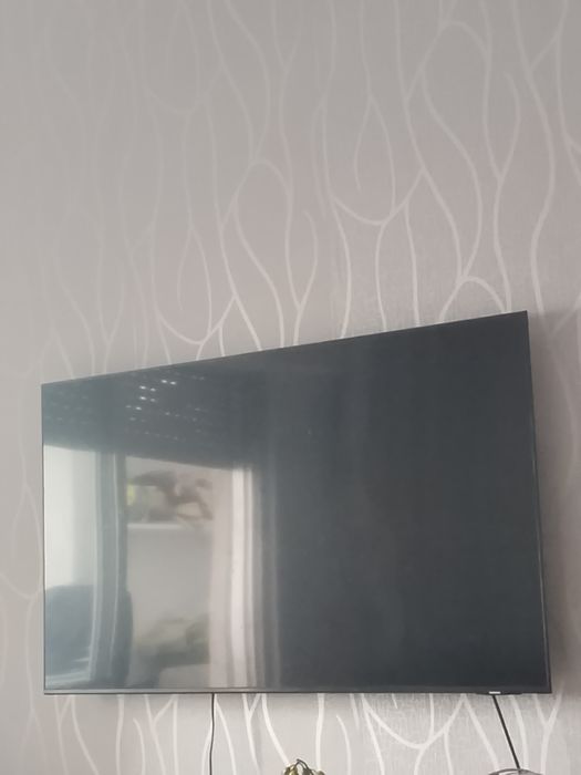 TV 50 polegadas nova.