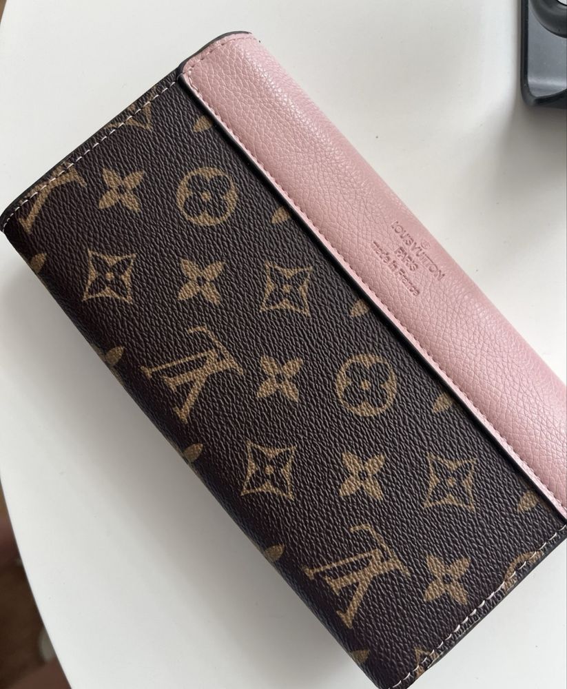 Portfel lv louis literki monogram pudrowy róż