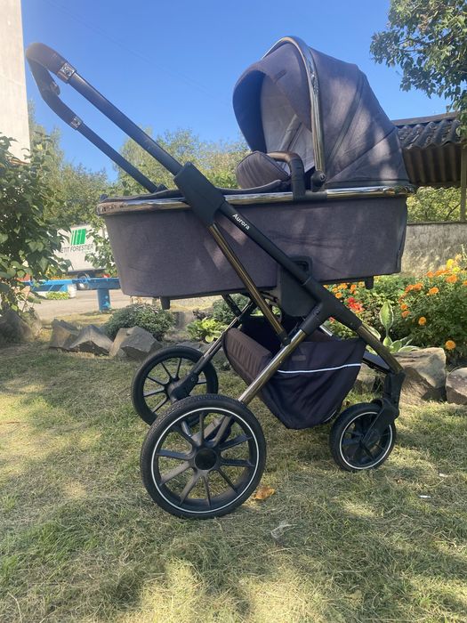 Коляска Carello 3 в 1 Avrora