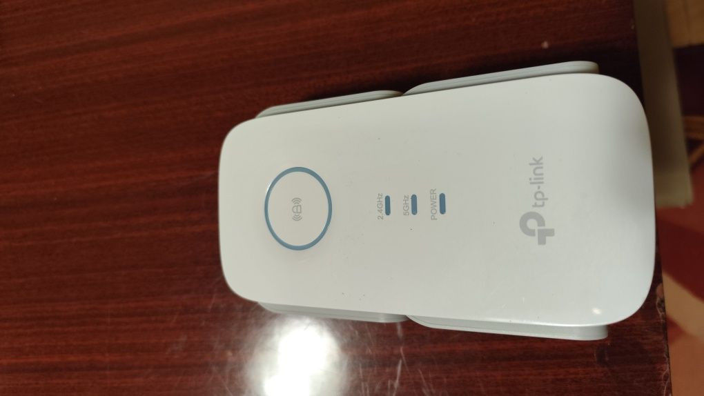 Wi-Fi ретранслятор TP-Link RE650 AC2600 repeater репитер НОВИЙ
Ун