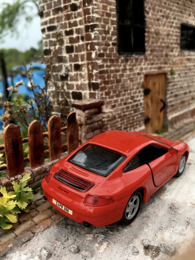 Czasopismo - PORSCHE 911 CARRERA-model,autka,kolekcja