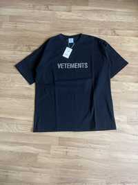 Футболка Vetements