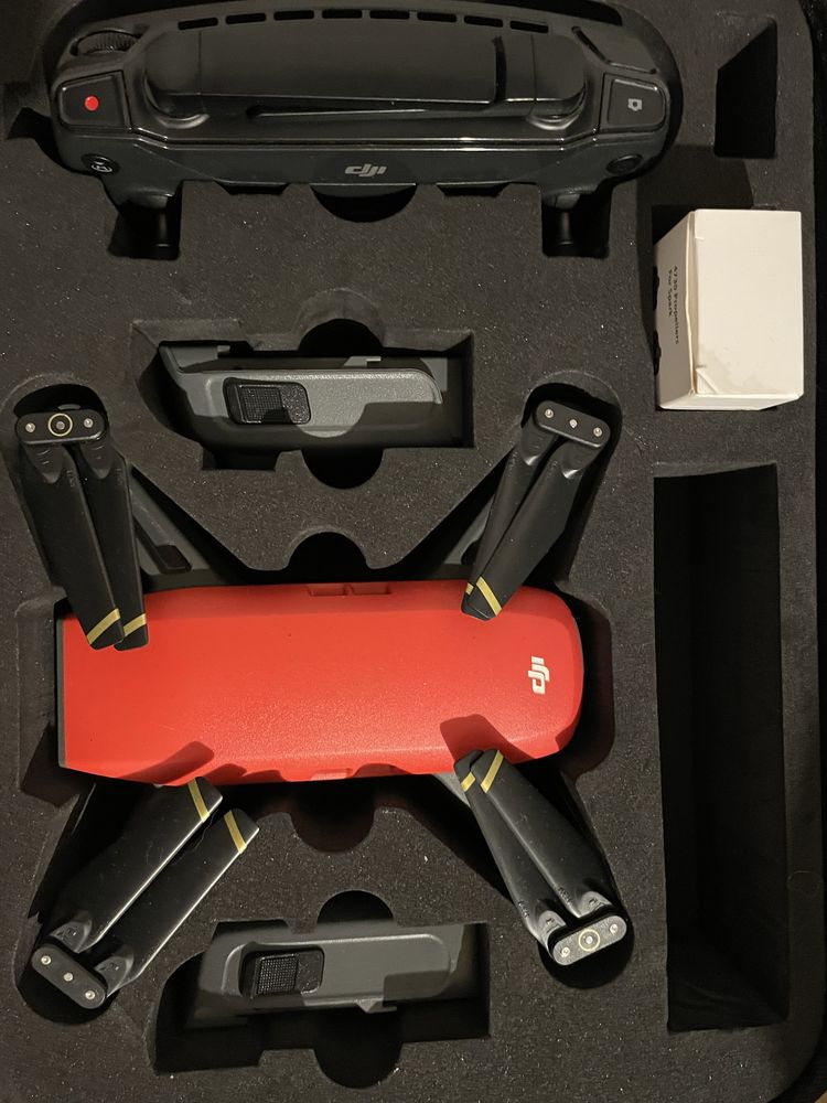 Dron DJI Spark Fly More combo