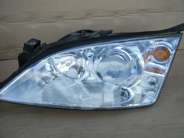 Lampa lewa Przod Ford Mondeo MK3 xenon =Europa EU