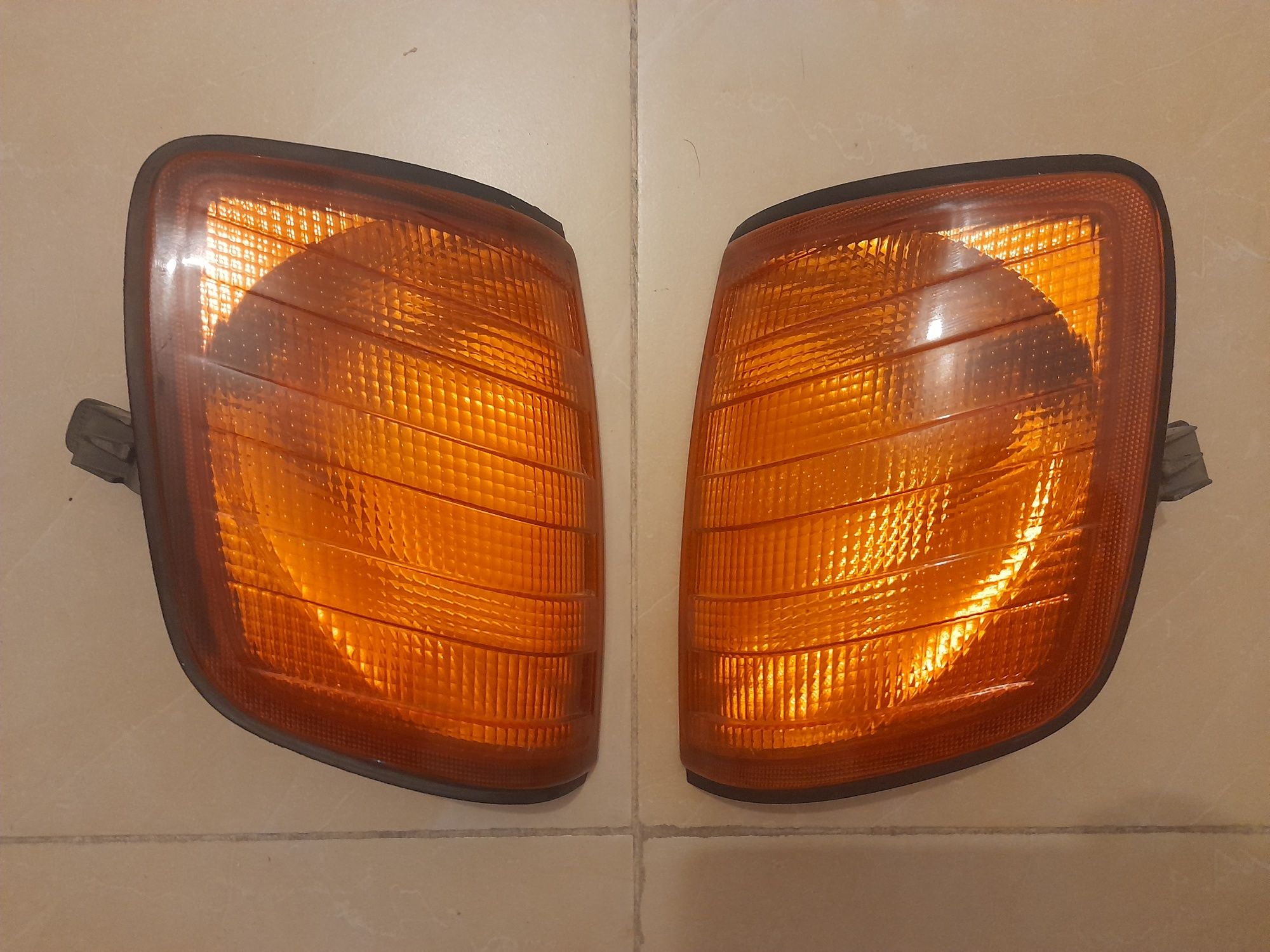 Par Faróis Bosch Mercedes W124 Sportline AMG Originais + piscas