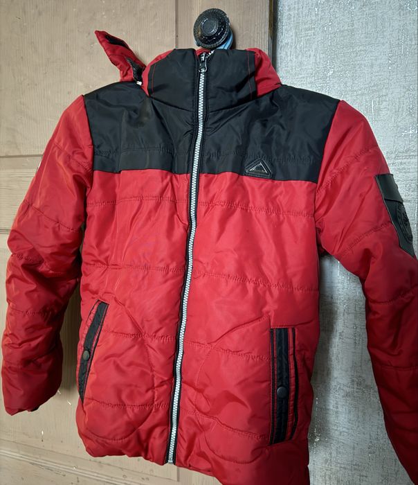 Червона зимова куртка 12-13 років