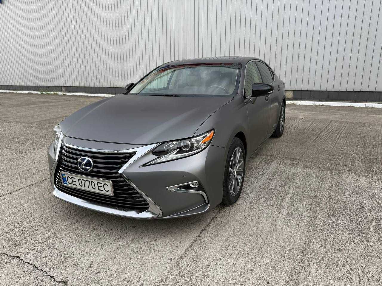 Lexus ES 300H 2016  (23.700$)