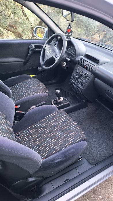 Opel Corsa B 1.5 TD Comercial (2000)