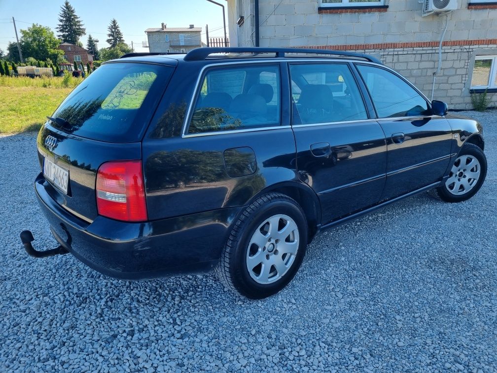 Audi A4 B5 Lift 2002 rok 1.9 TDI 110 km Hak Klimatyzacja