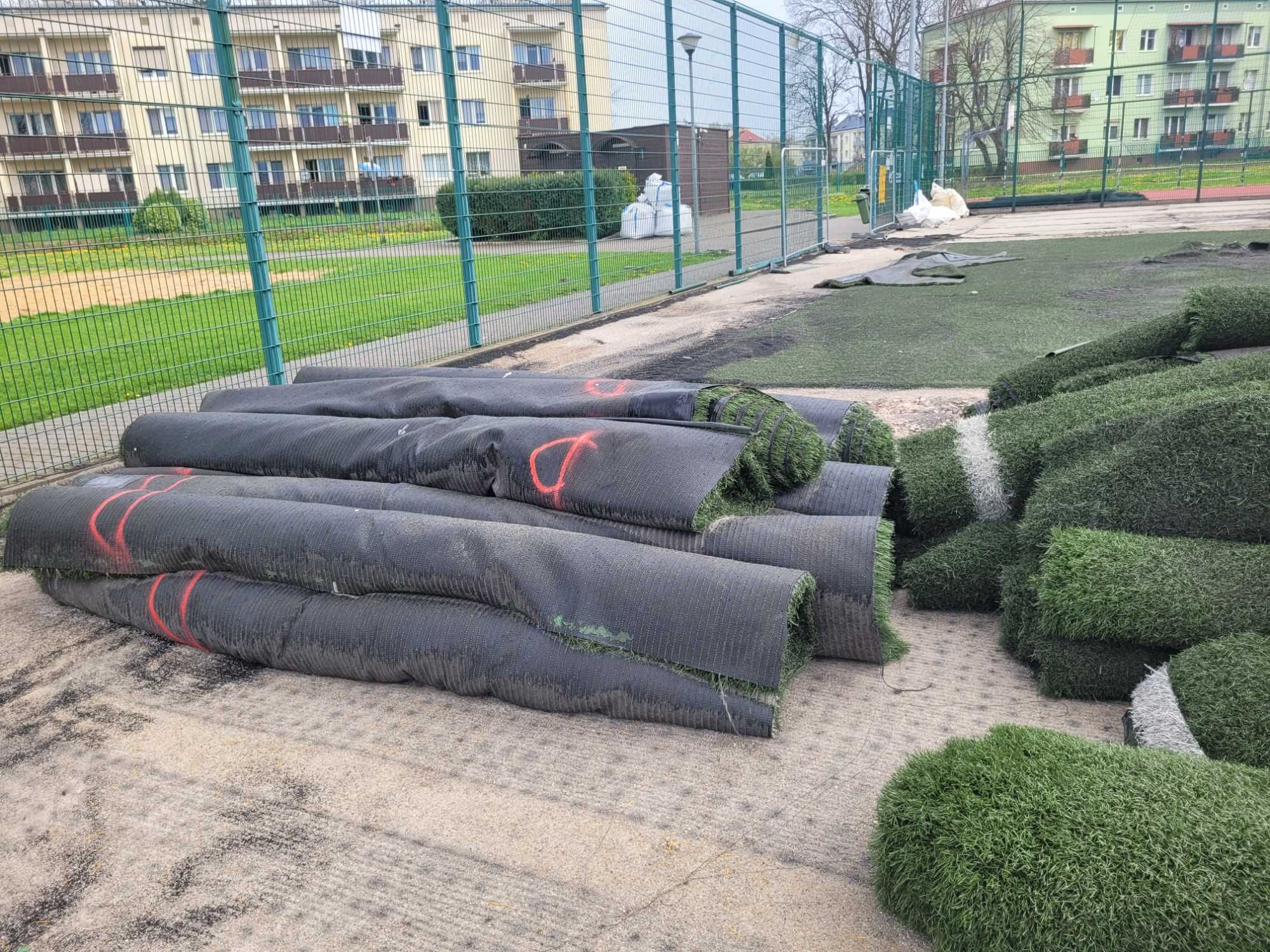 Sprzedam trawę syntetyczną
