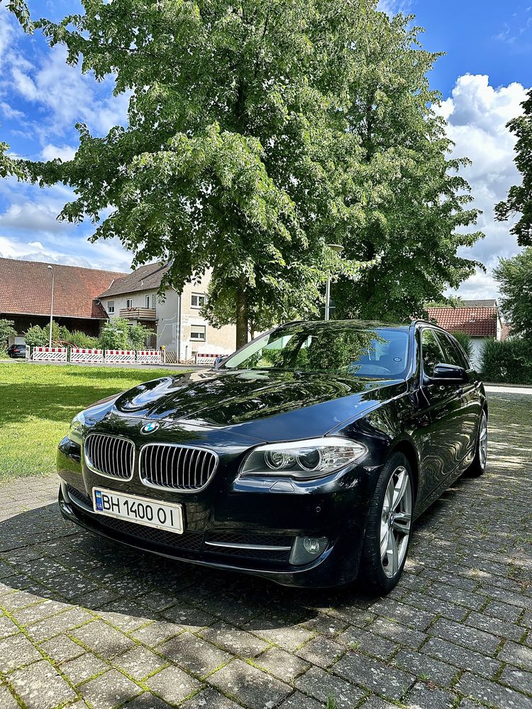 BMW 520d 2012 год