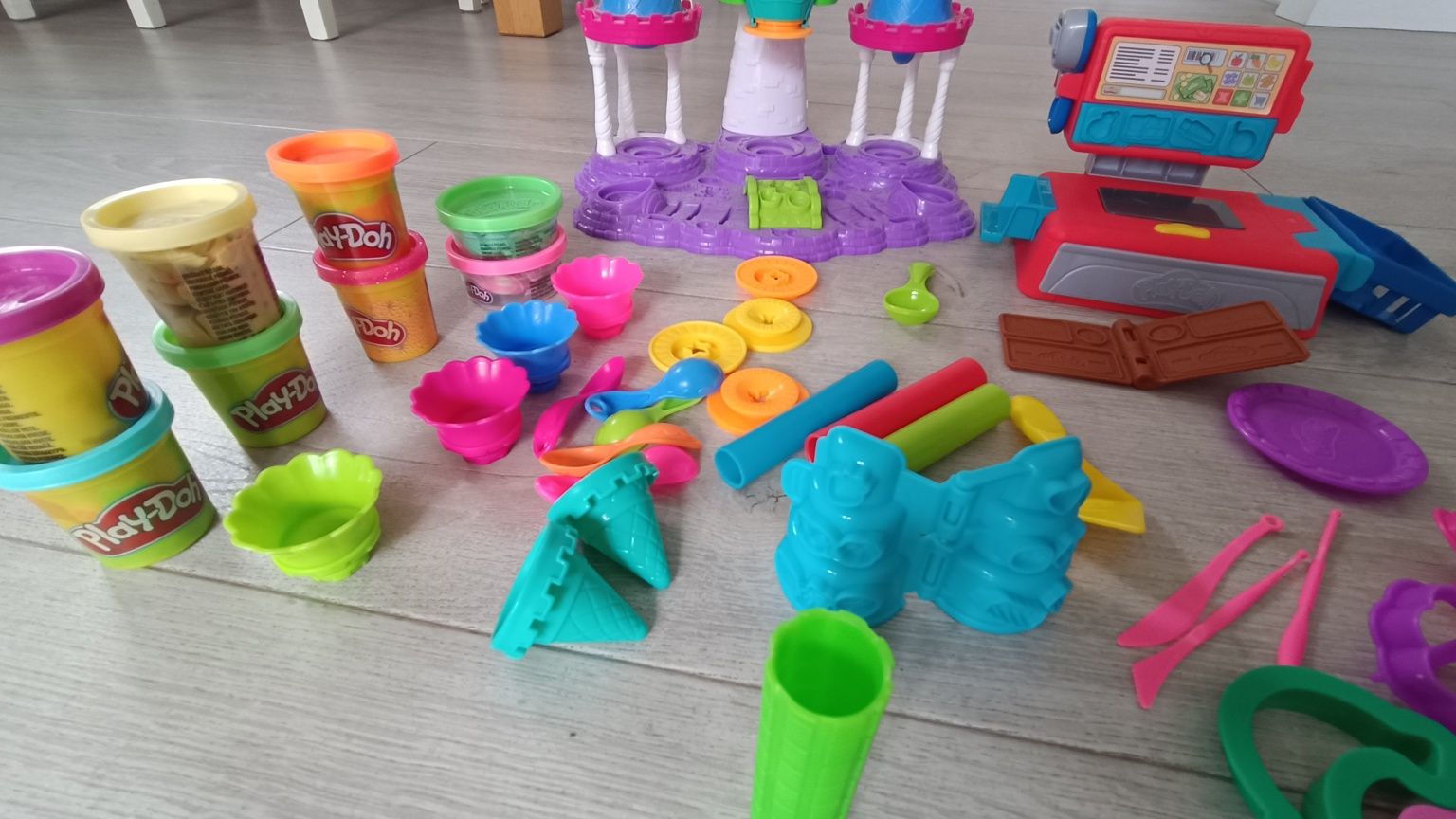 Play-Doh lodziarnia i kasa fiskalna