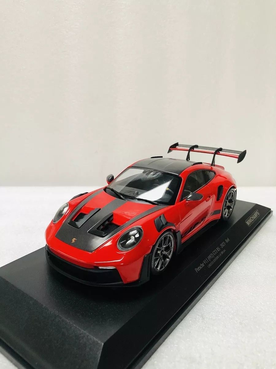 Minichamps 1:18 porsche 911 (992) Gt3 RS 2023