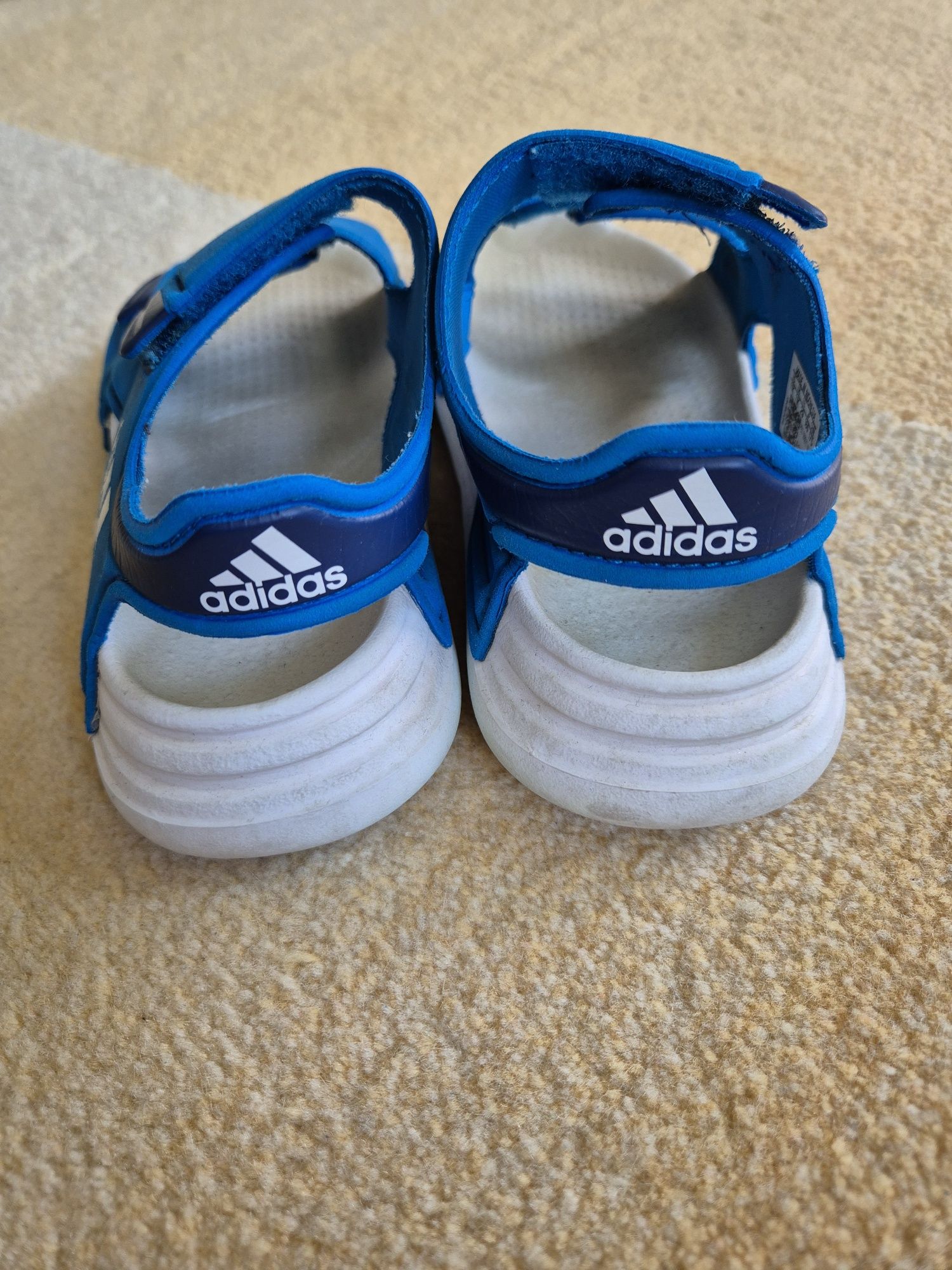 Sandały dla chłopca na basen Adidas Altaswim r. 29