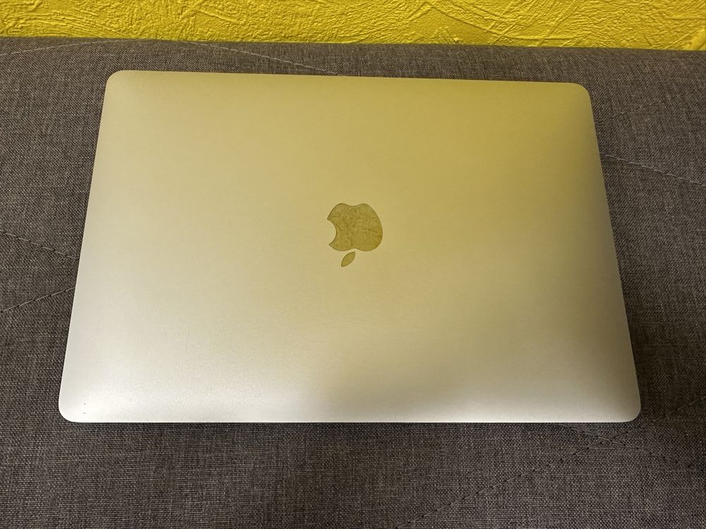 MacBook Air 13” A2337 M1/8/256 Silver