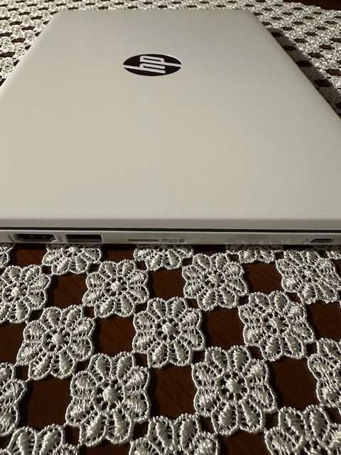 Laptop HP Stream 11 biały Intel Celeron Dual-Core 4GB / 64GB jak nowy