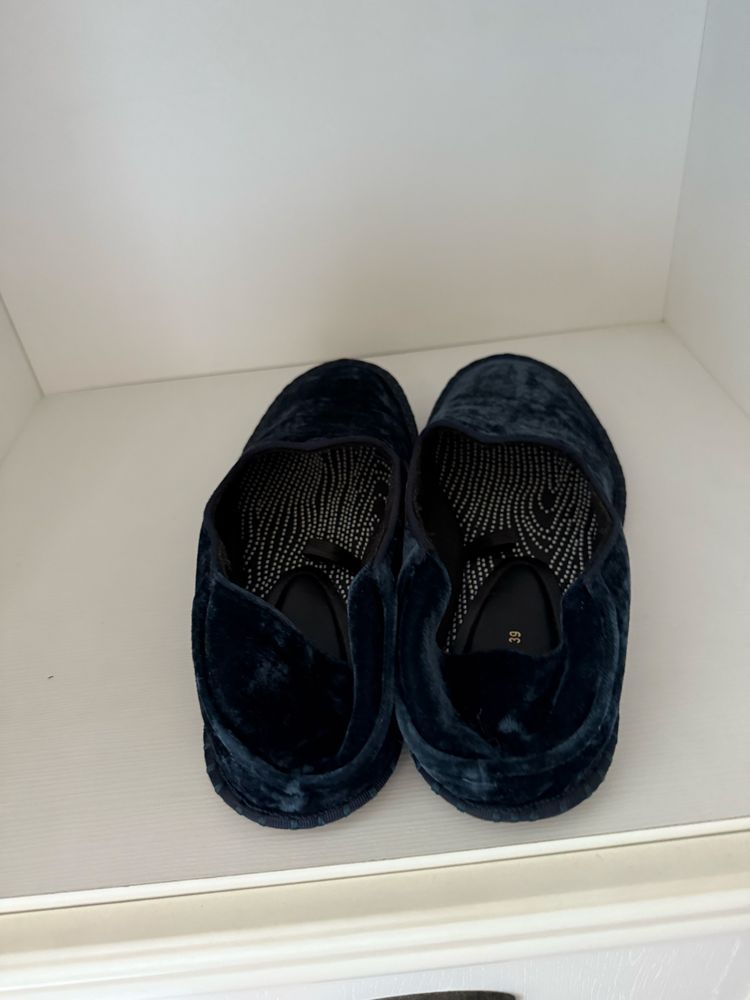 Бархатные мокасины. 39 р. Zara
