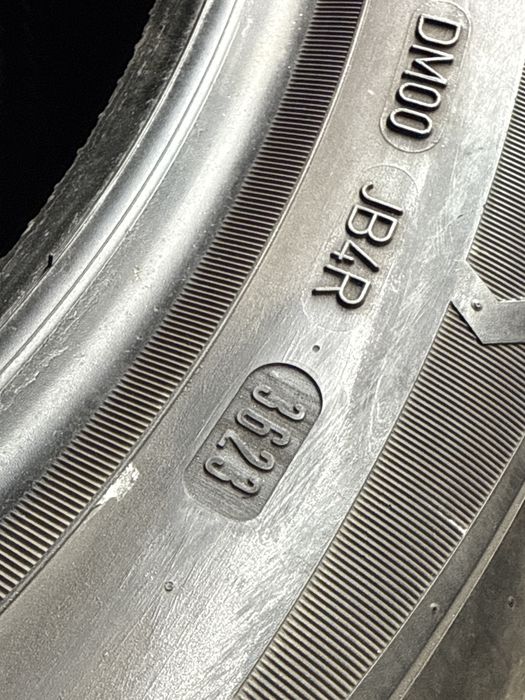 225/55 r17 Goodyear 2шт