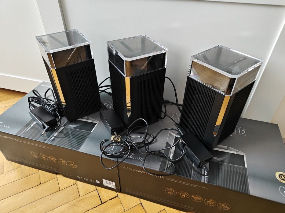 Zestaw mesh router ASUS XT12 - 3 sztuki AX11000