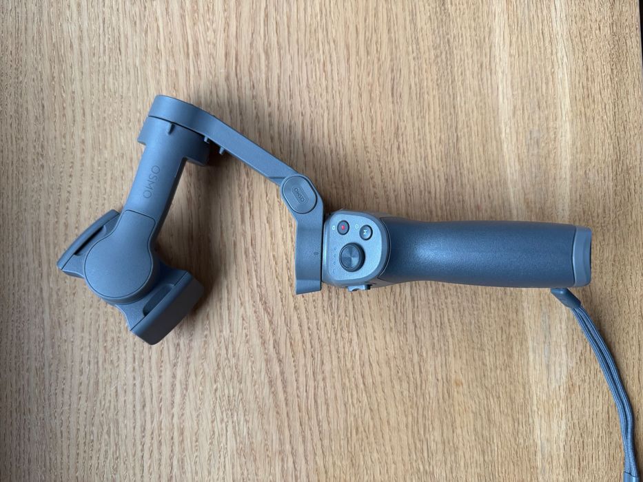 DJI Osmo Mobile 3 – Uszkodzony / Na części