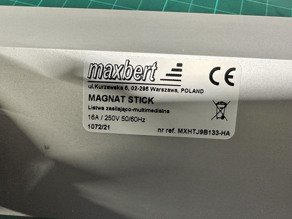 Listwa zasilająca Maxbert Magnat Stick 3x230V + 1xRJ45 + 2xUSB