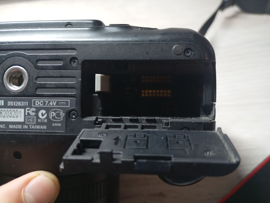 Кенон есос 600 д