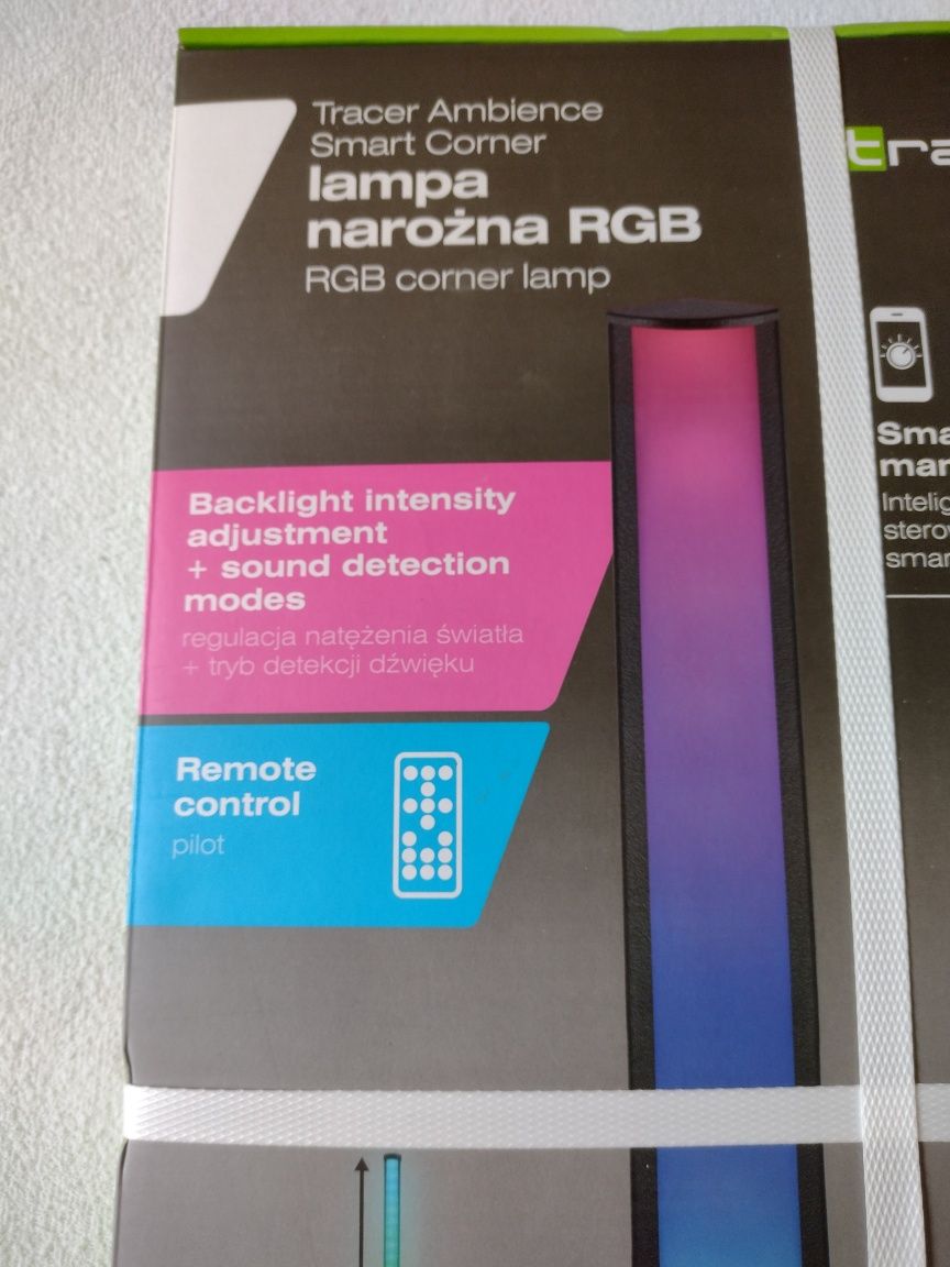 Lampa narożna RGB