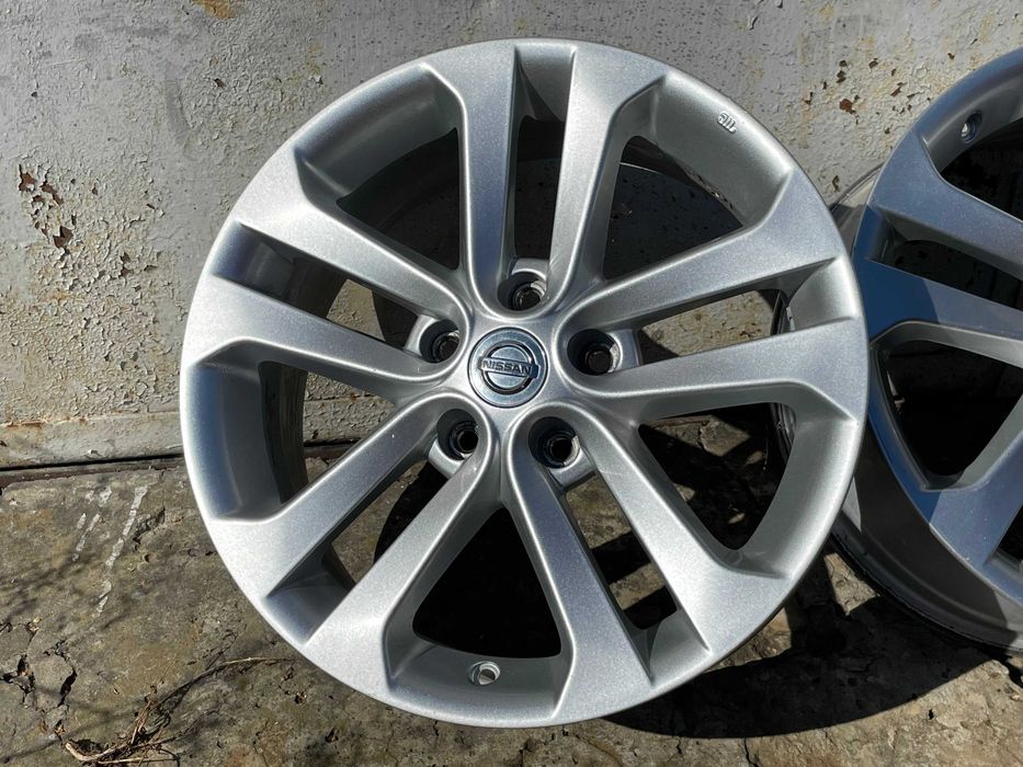 Диски NISSAN 17 5x114,3 - 4шт. - Оригинал R17 Nissan JUKE и др.