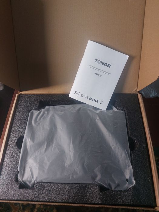 Професійна бездротова мікрофонна система TONOR TW550 UHF (2 мікрофони