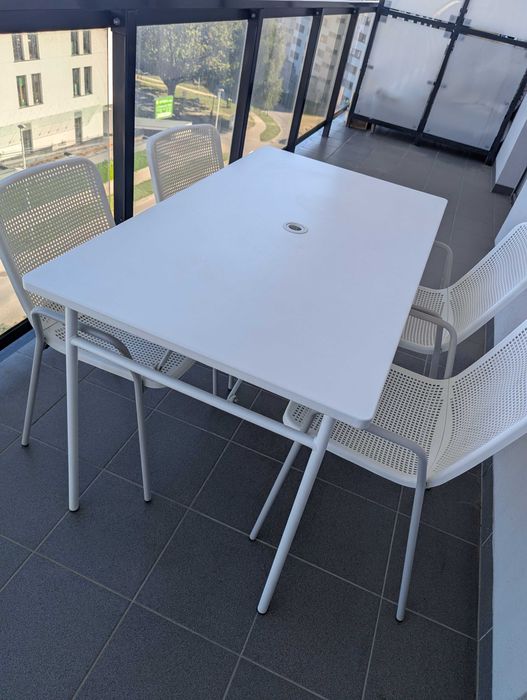 Stół + 4 krzesła ogrodowe, IKEA TORPARÖ 704.207.57 + 605.954.08