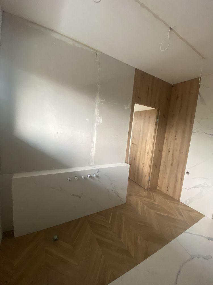 Specjalista od łazenek, glazurnik, kafelkarz