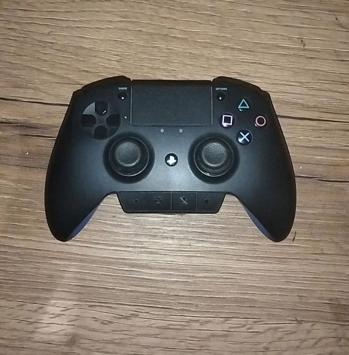 Kontroler Razer ps4