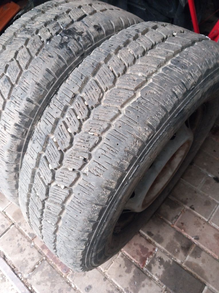 Opony zimowe na felgach 16C fiat ducato