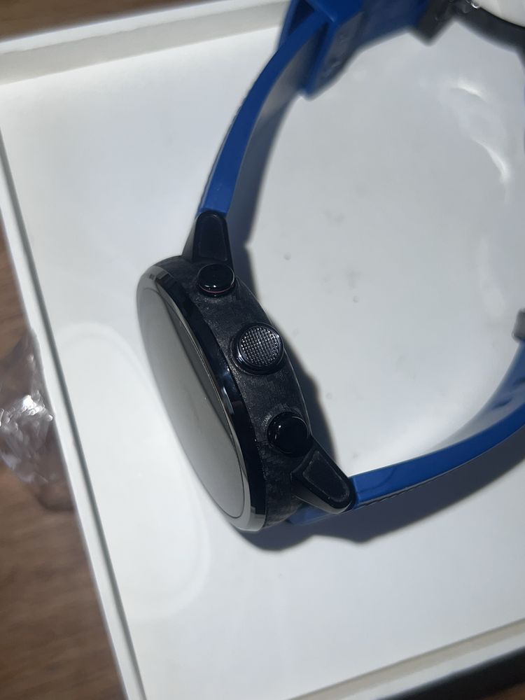 Смарт годинник Amazfit Stratos A1619. Ідеальний стан