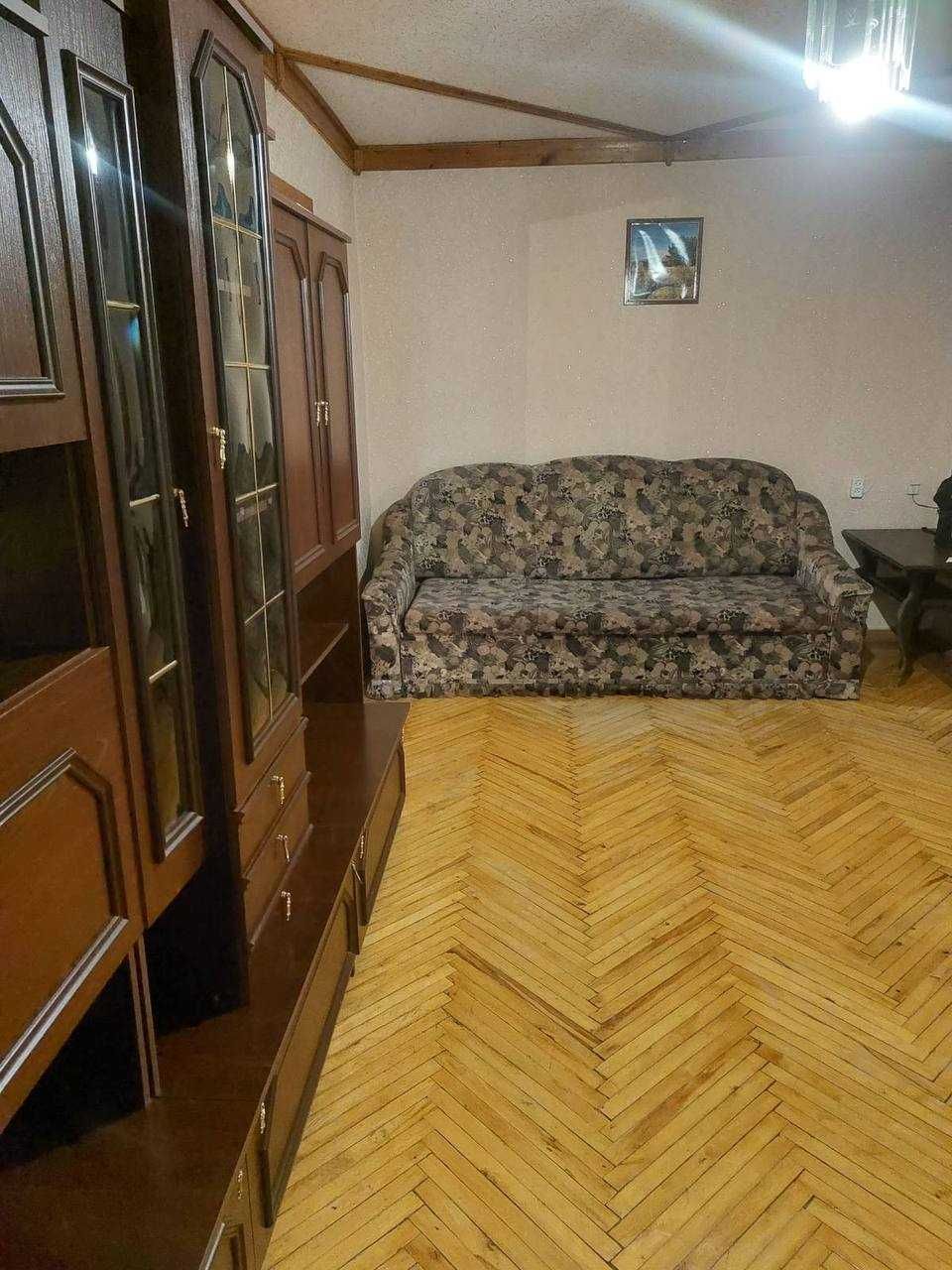 Сдам 2 комнатную квартиру на П.Поле, ул.23Августа,24А.