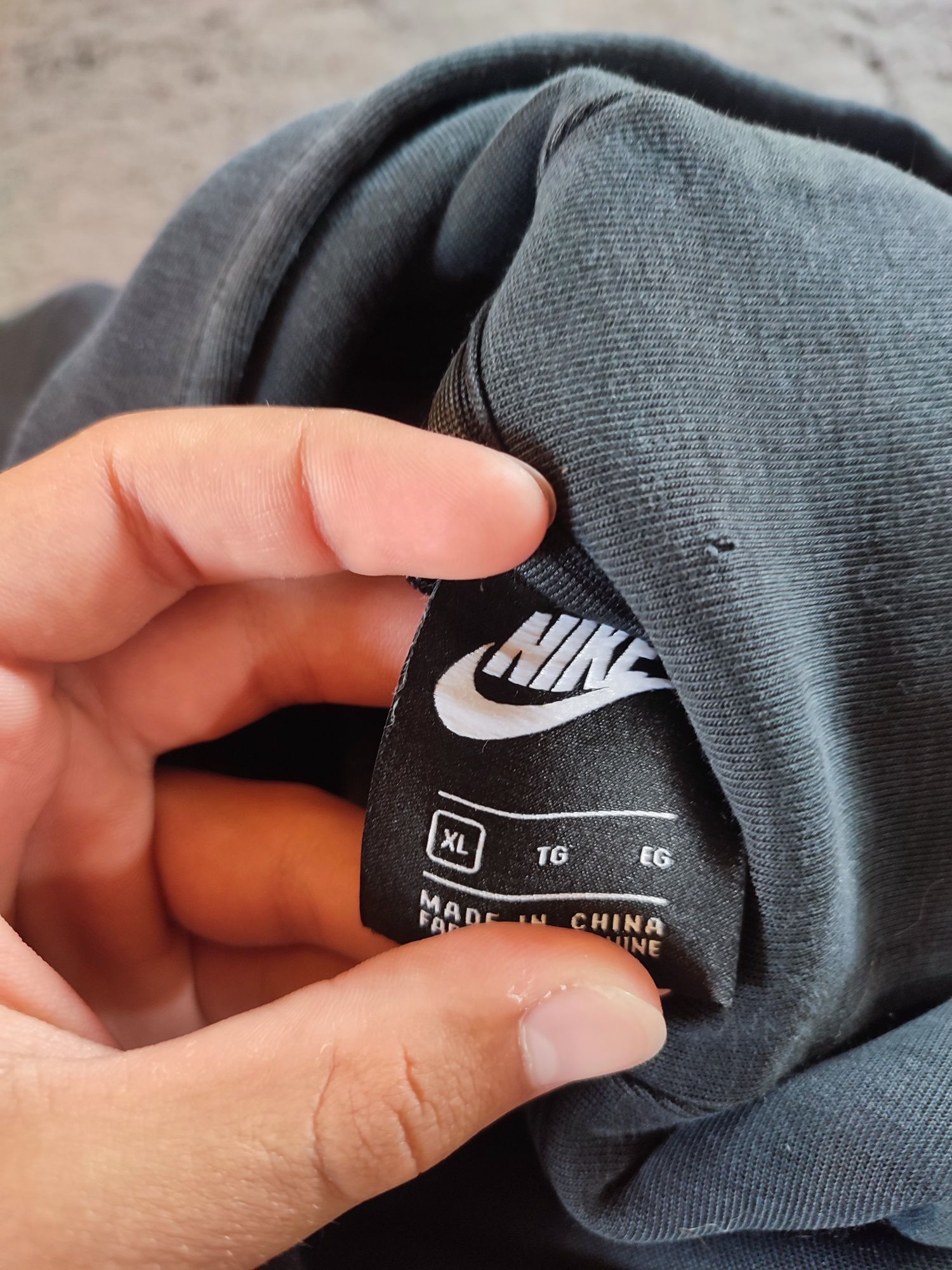 Оригінальний Nike tech fleece в сіро-чорному кольорі