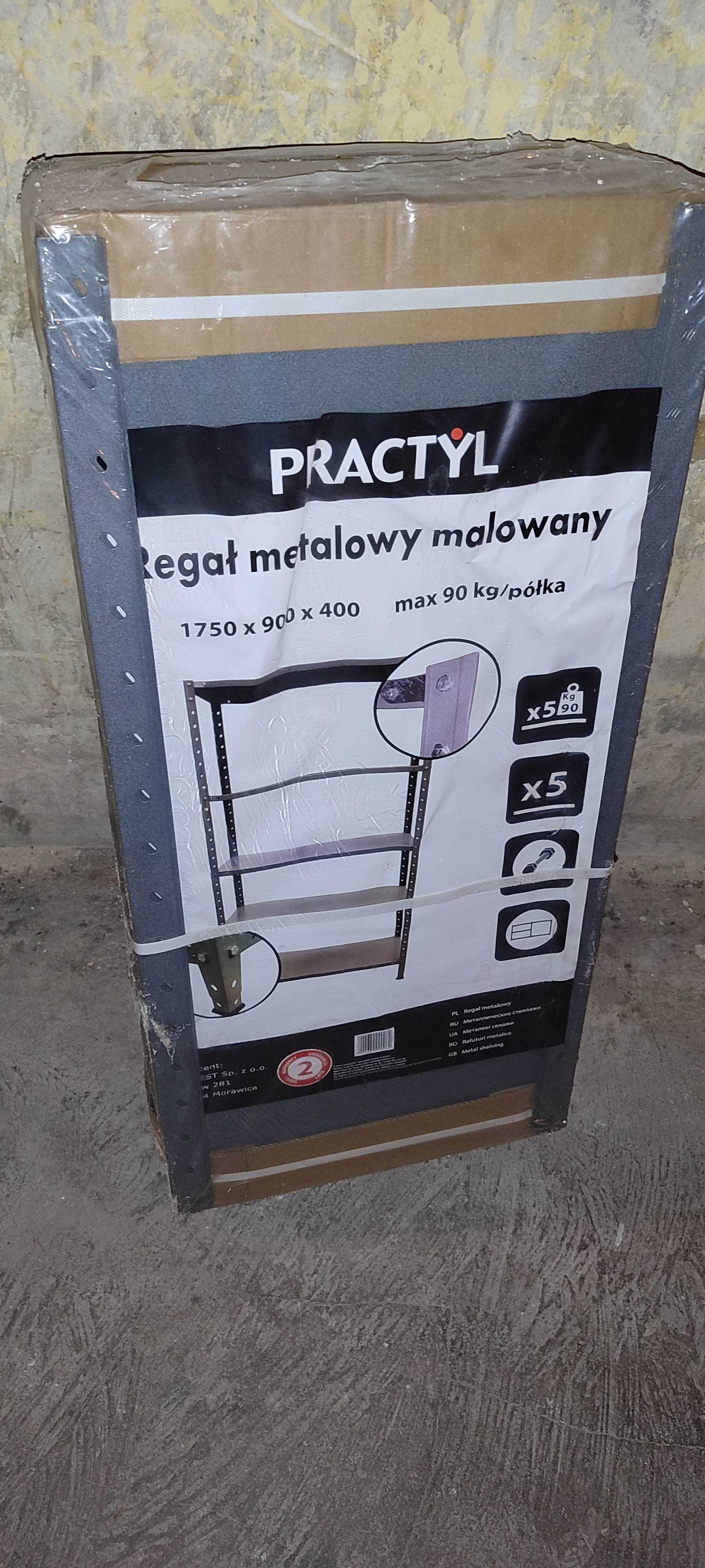 Nowy regał metalowy.