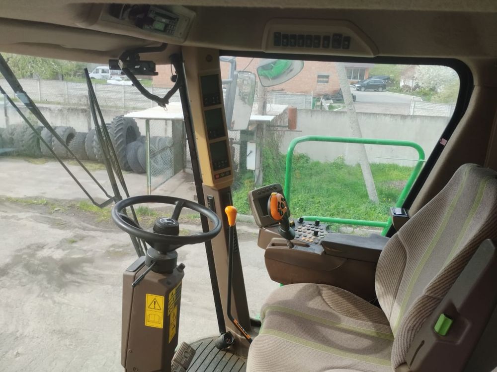 Комбайн John Deere S690i 2011 Продаж